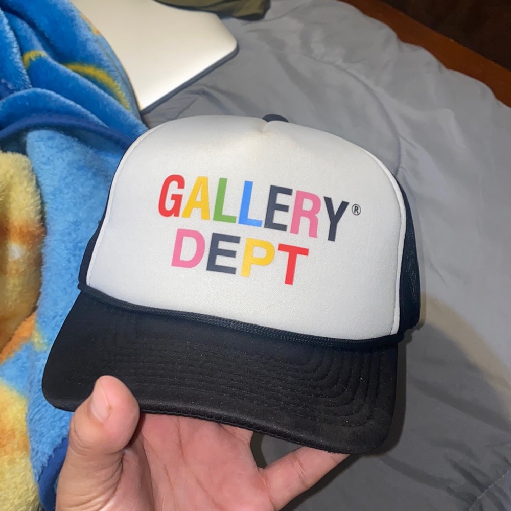 New Gallery Dept hat